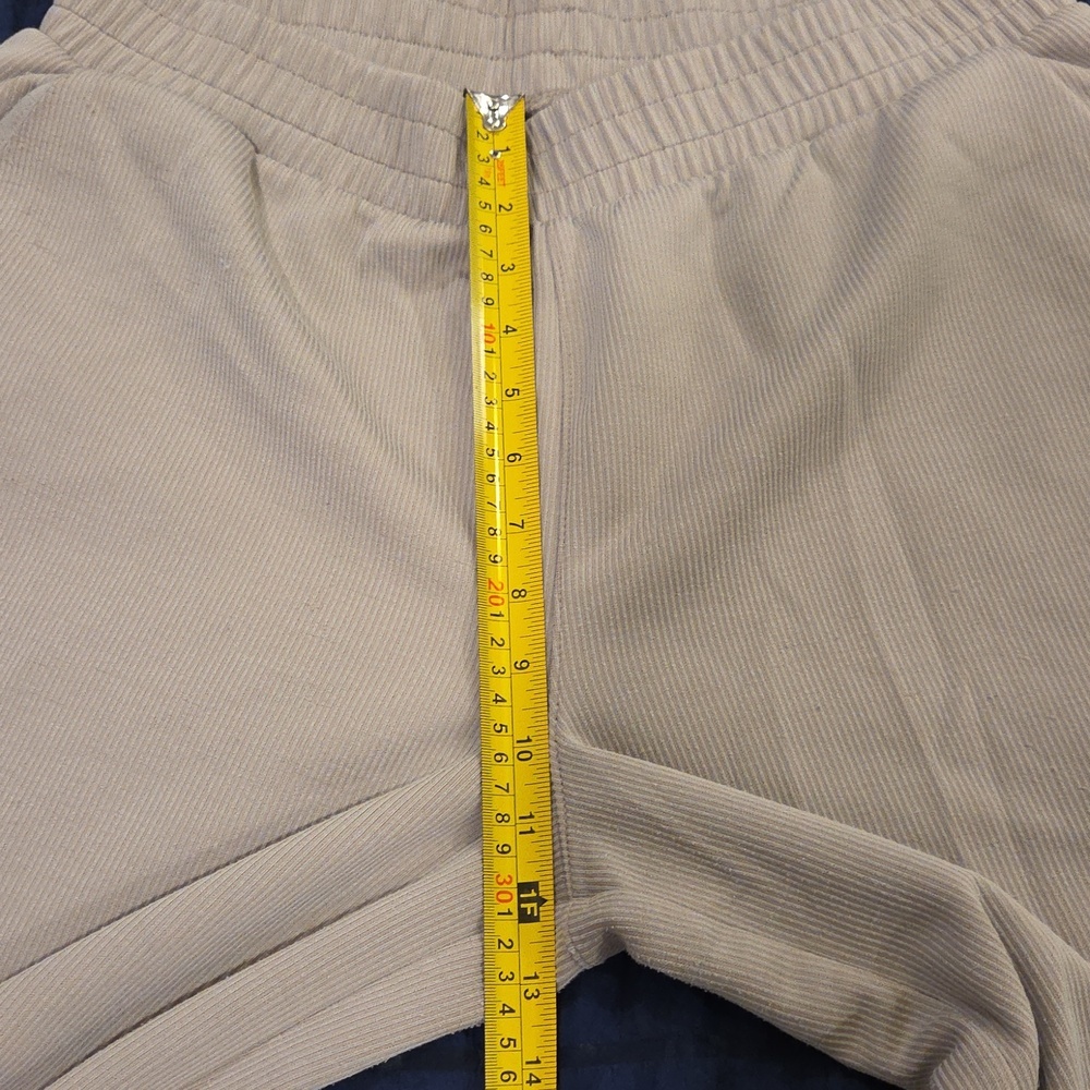 Danskin Light Beige Wide-Leg Capris Size L! - Picture 8 of 12